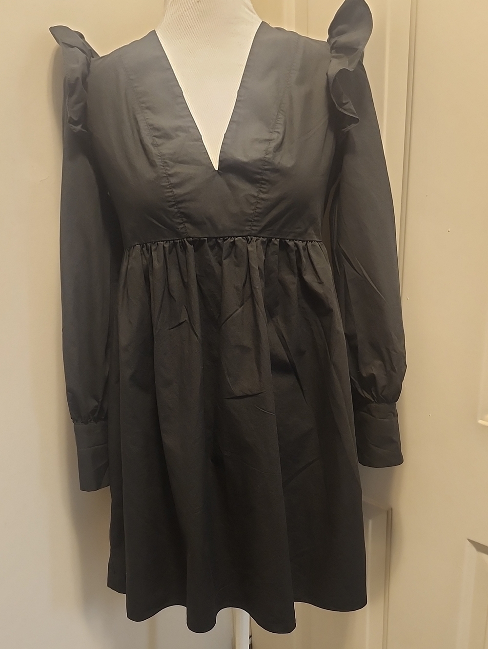 Stellah Black Long Sleeve Ruffle Cotton Mini Dress Small